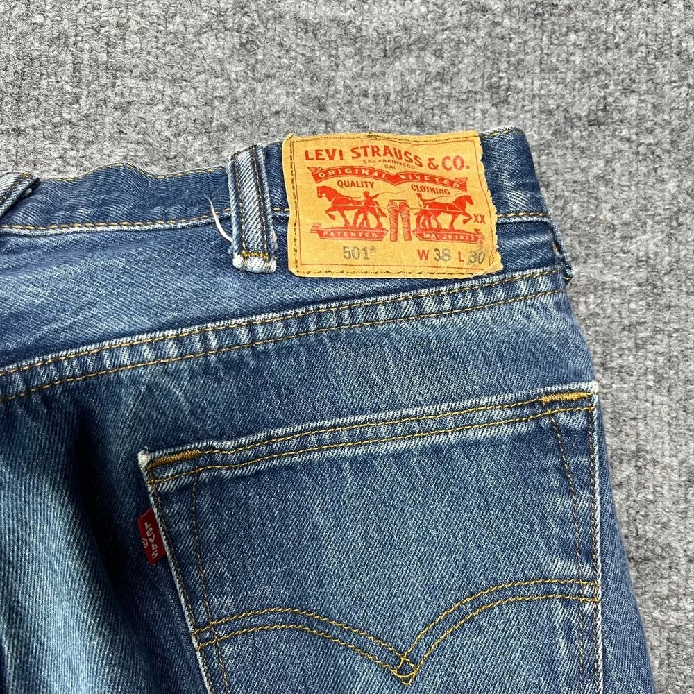 Levi's‎ 501 Button Fly Jeans Men's Blue Denim Cotton Straight Leg Y2K - 35X27